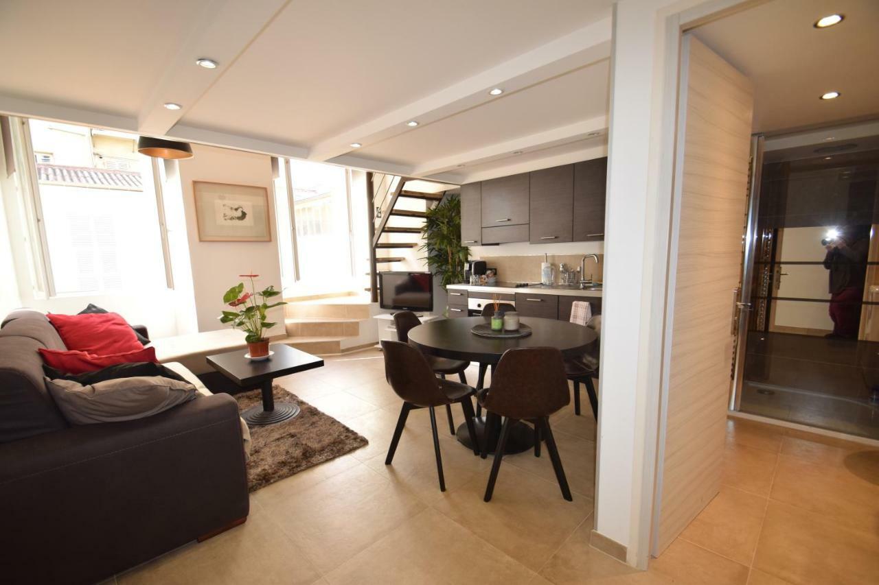 Perla Duplex - No Better Location In Νίκαια Εξωτερικό φωτογραφία
