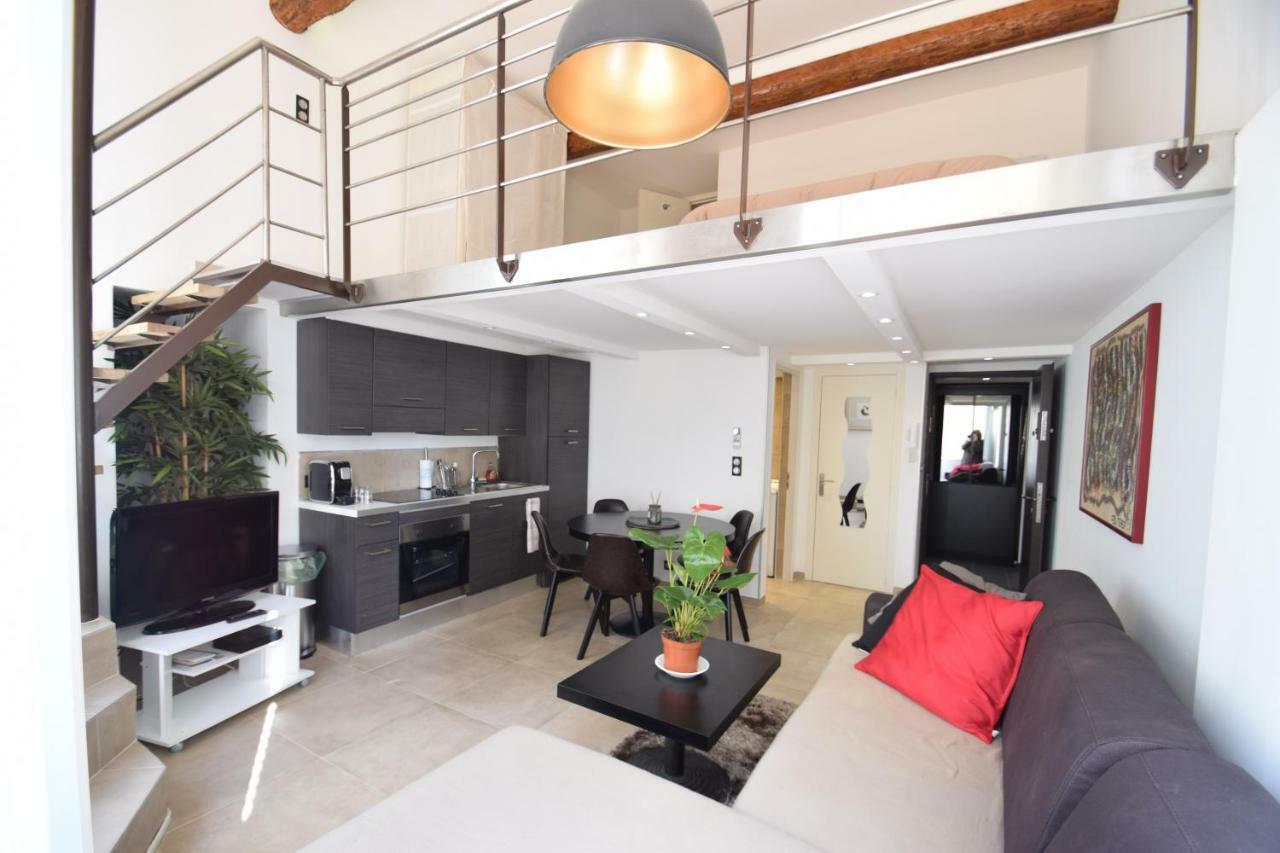 Perla Duplex - No Better Location In Νίκαια Εξωτερικό φωτογραφία